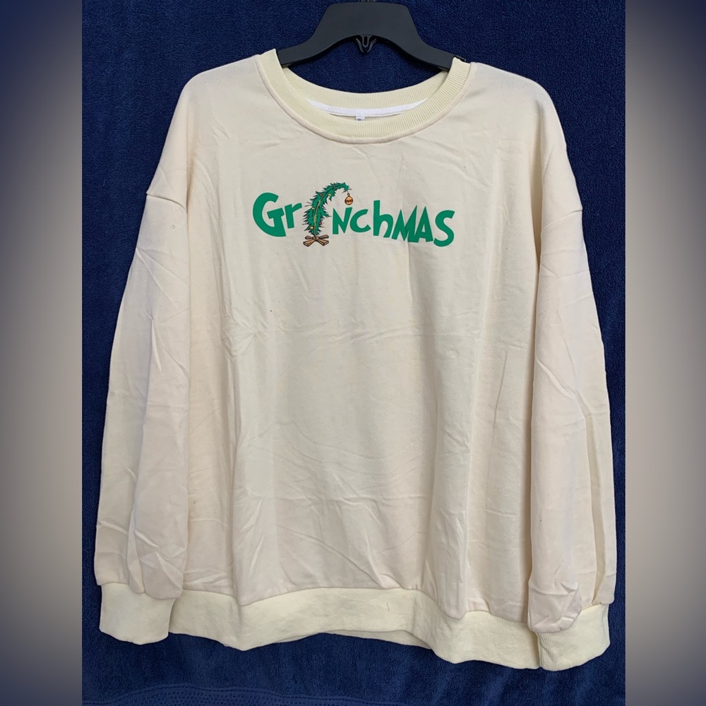NWOT Grinchmas Sweatshirt XL